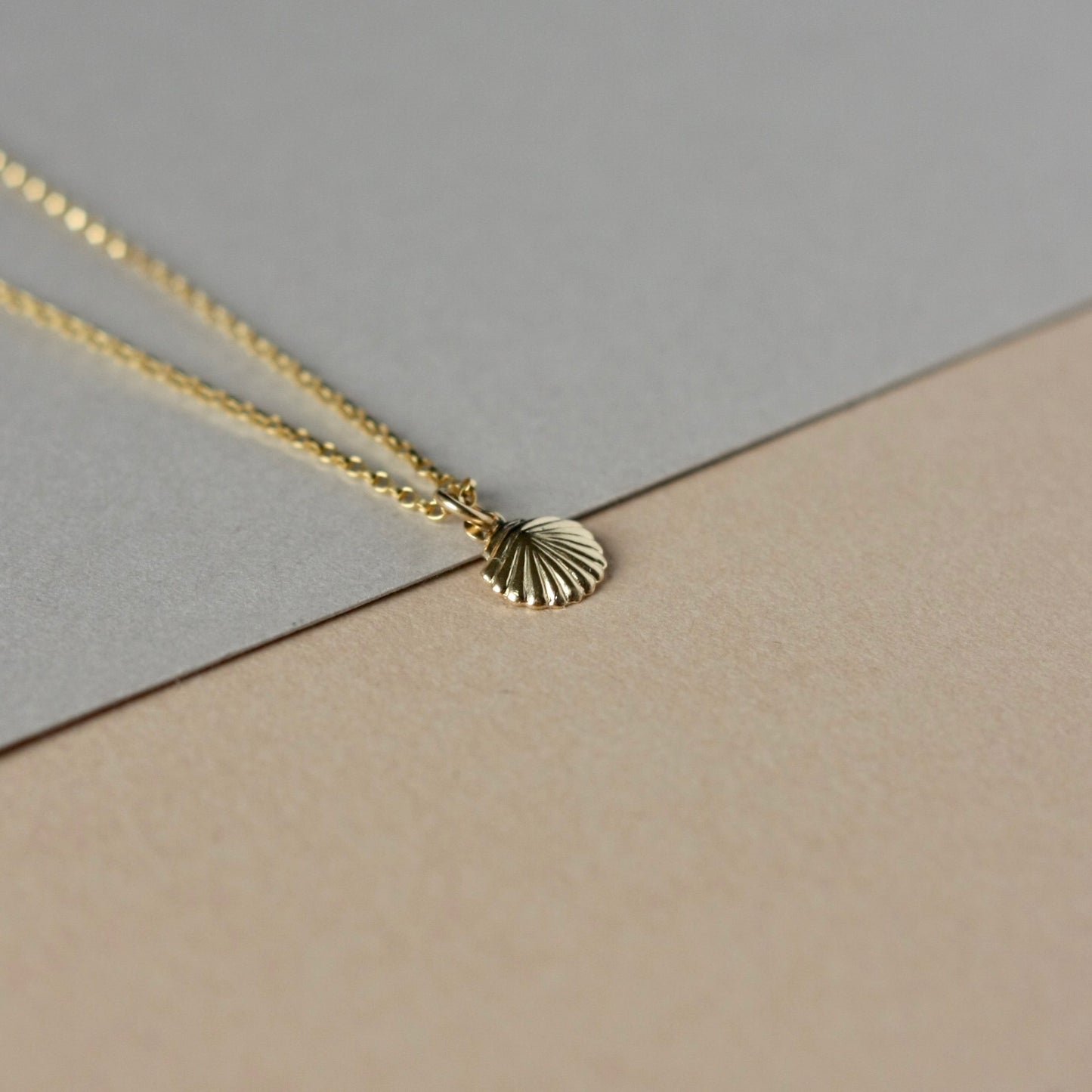 Dainty Gold Sea Shell Necklace