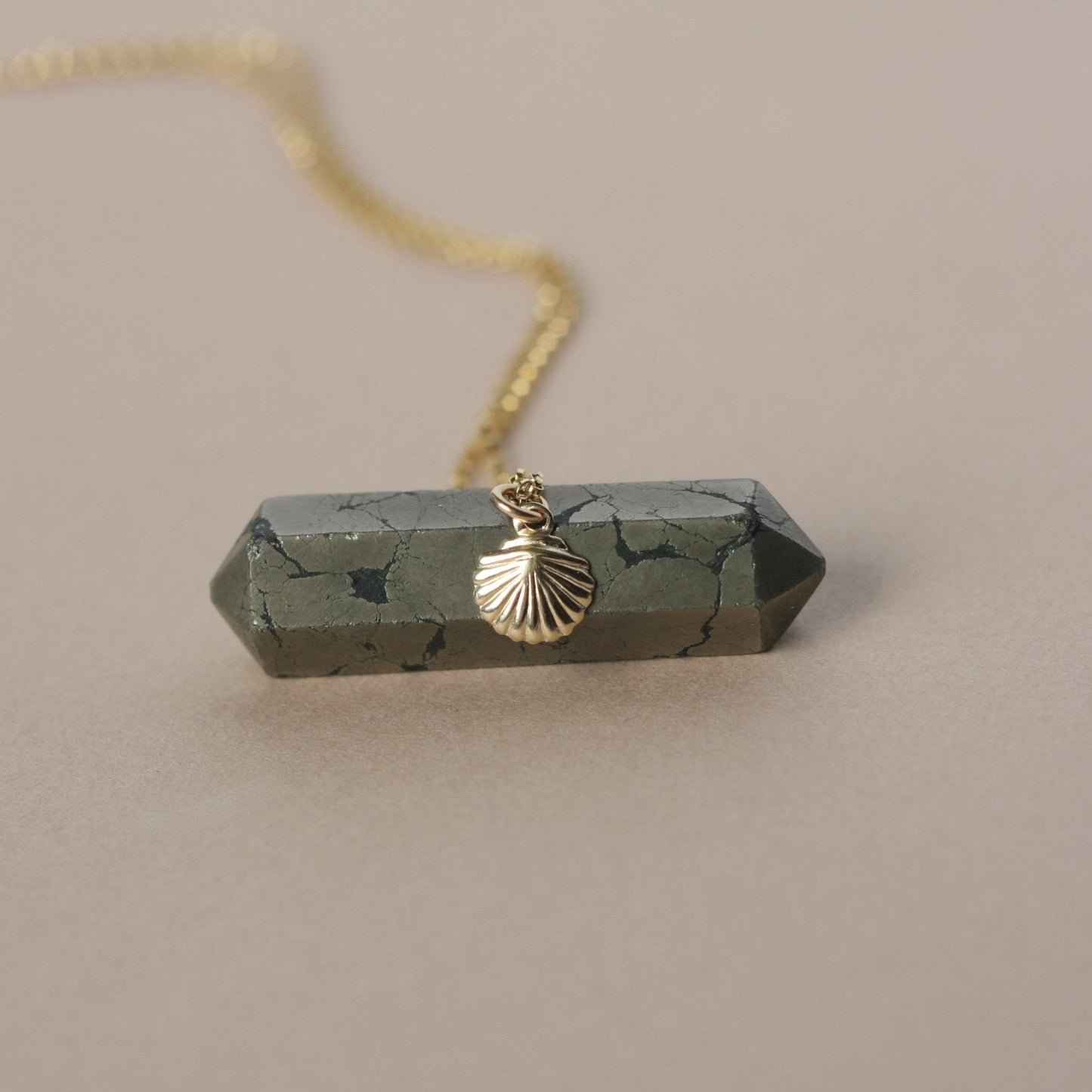 Dainty Gold Sea Shell Necklace