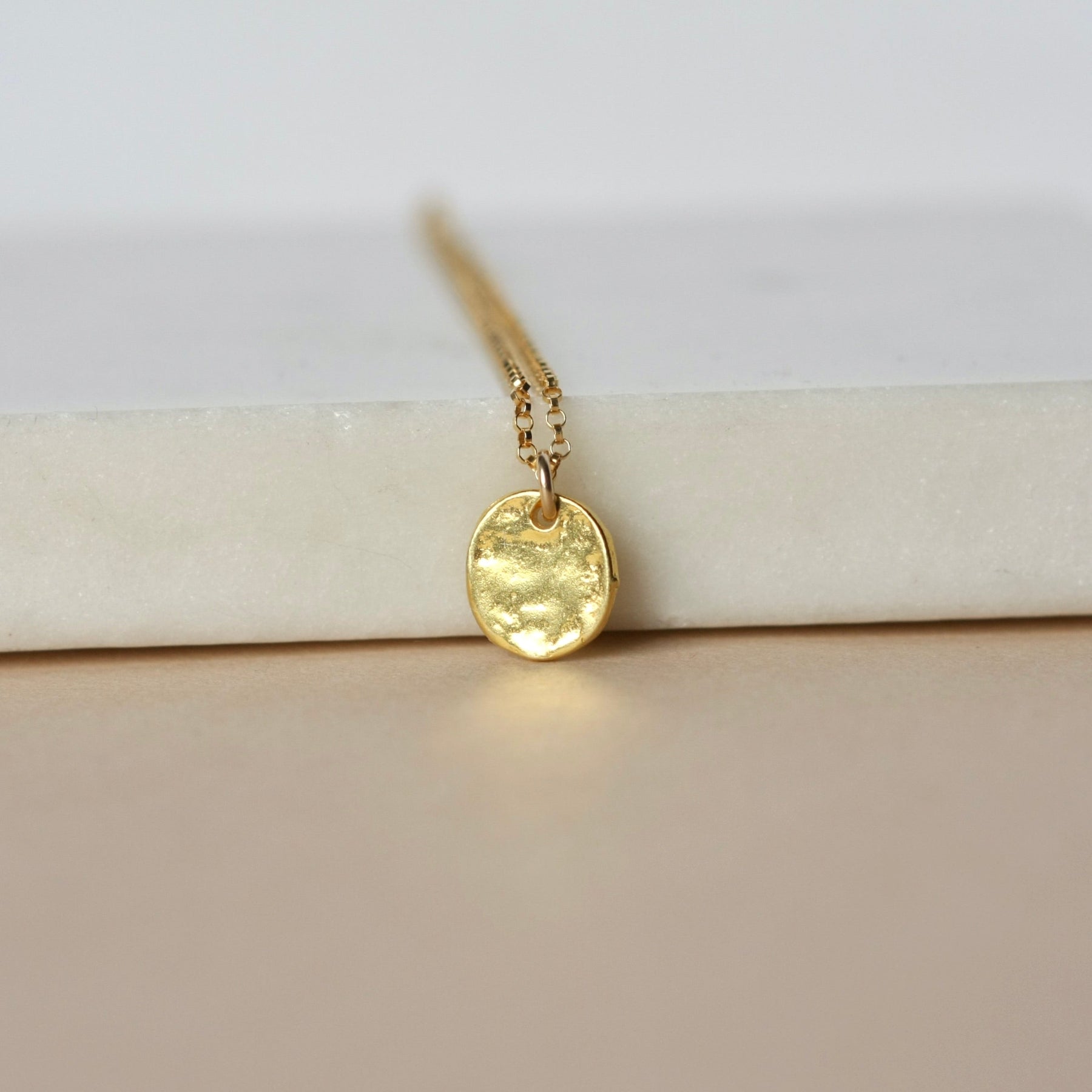 Shiny Gold Disc Necklace
