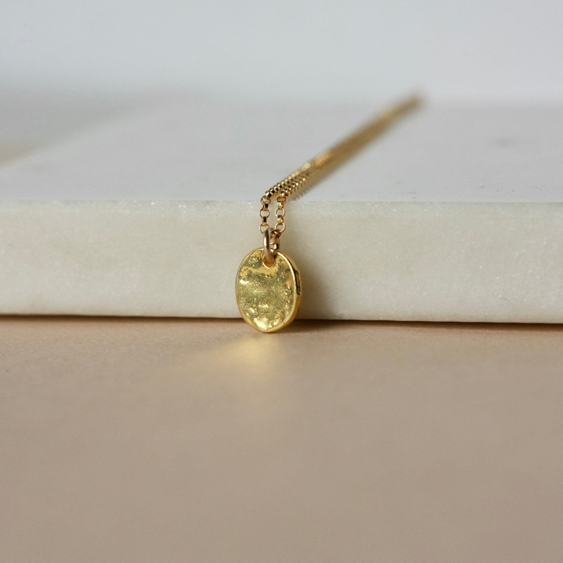Shiny Gold Disc Necklace