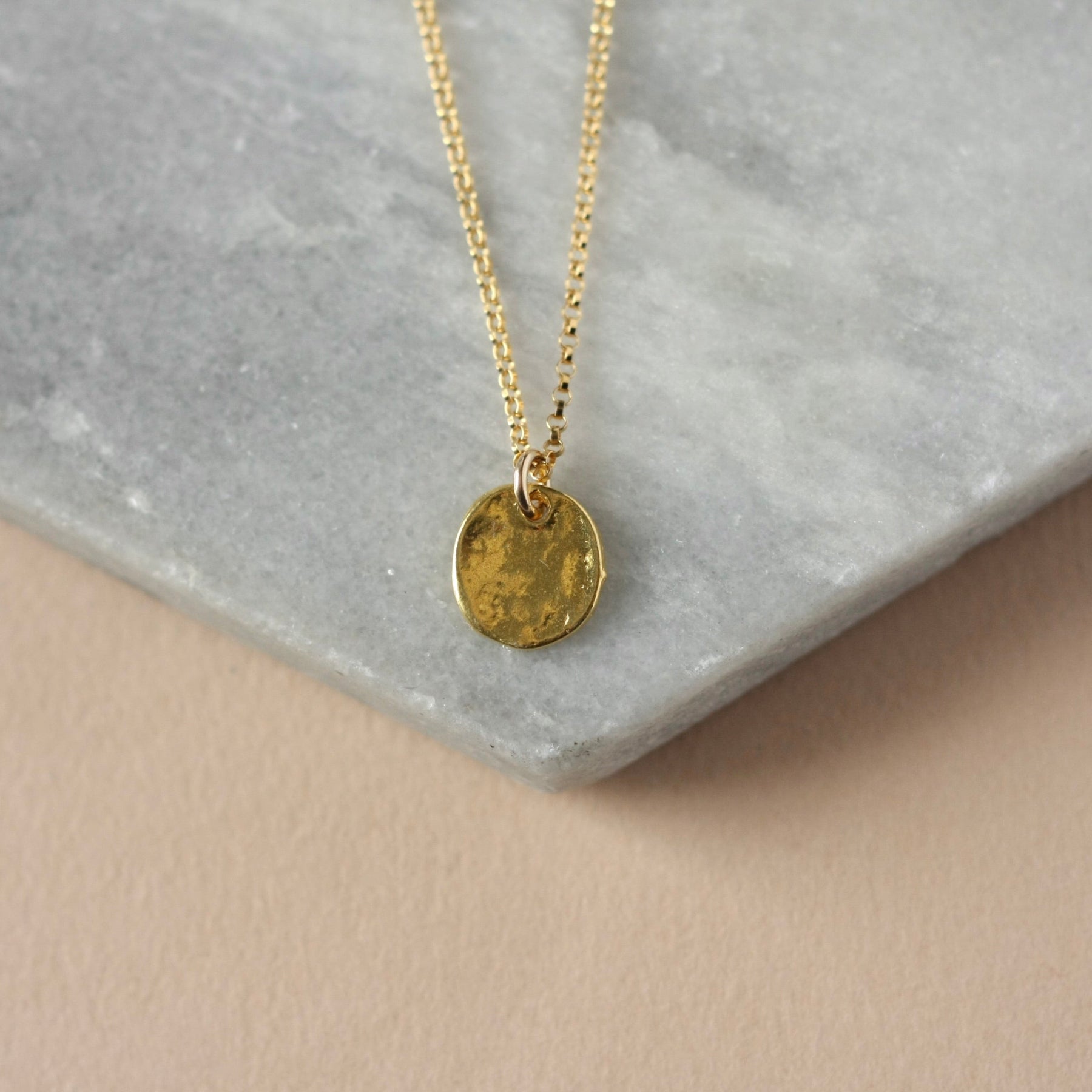 Shiny Gold Disc Necklace
