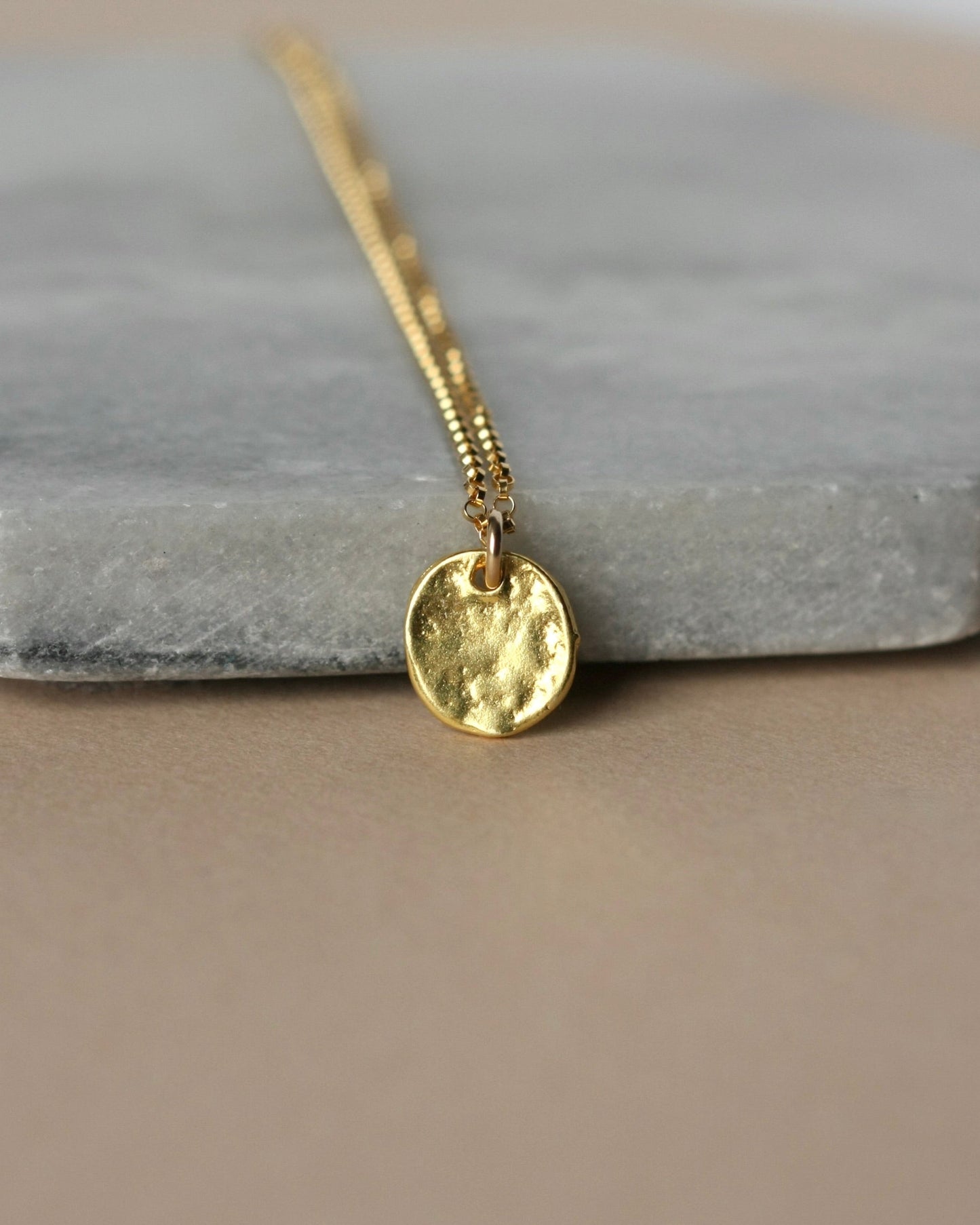 Shiny Gold Disc Necklace