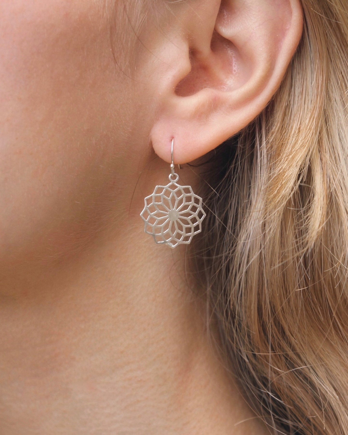 Sterling Silver Round Floral Filigree Earrings