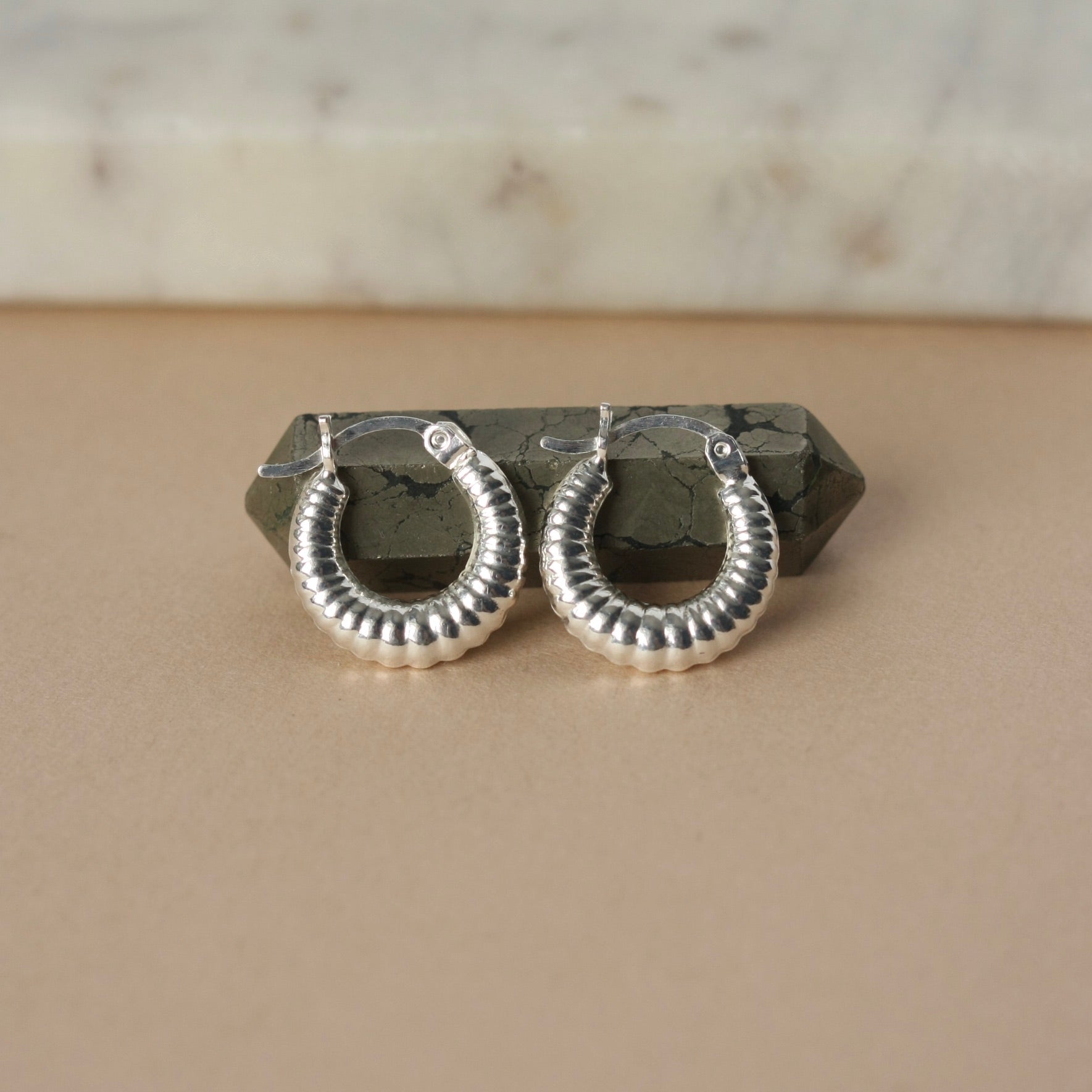 Staple Small Hoops – ALCO Jewelry