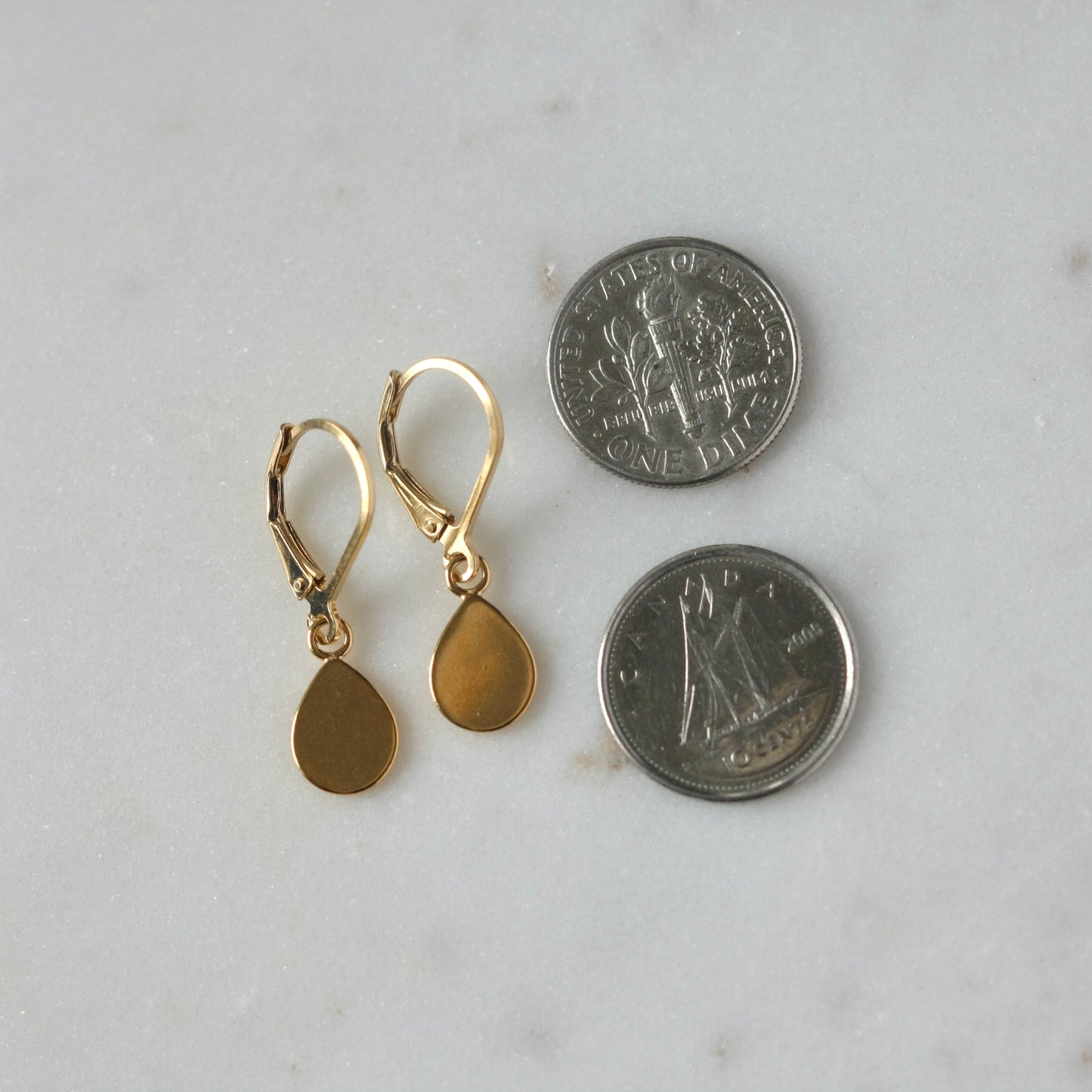 Dainty Gold Teardrop Dangle Earrings